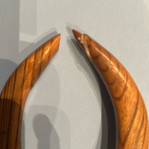 Wall hanging  decorative shoe brush, withwooden cow horns - Picture 4 of 7